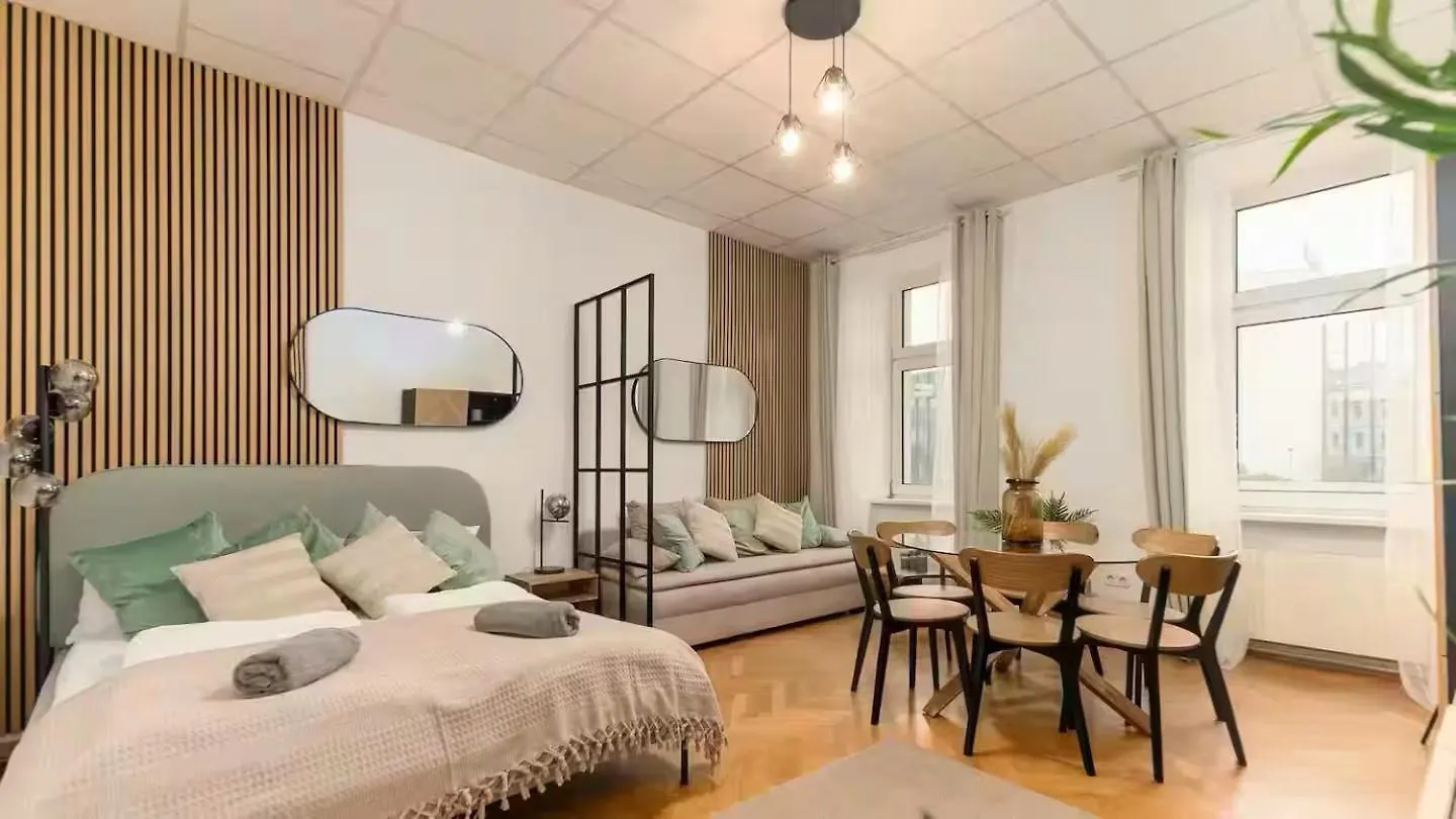 At Danube I 6 Minutes To Metro I Fast Wifi Apartment Vienna 0*,  Austria