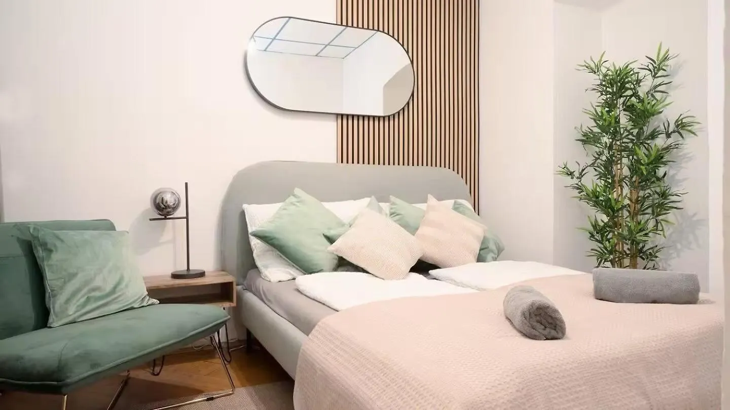 At Danube I 6 Minutes To Metro I Fast Wifi Apartment Vienna